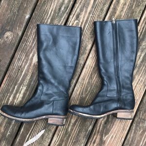 Leather tall Ugg boots